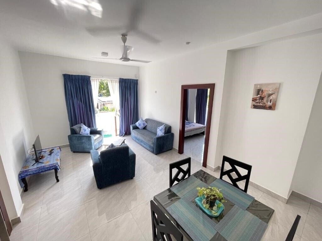 Imaginea Unique Towers Luxury Boutique Suites 4*