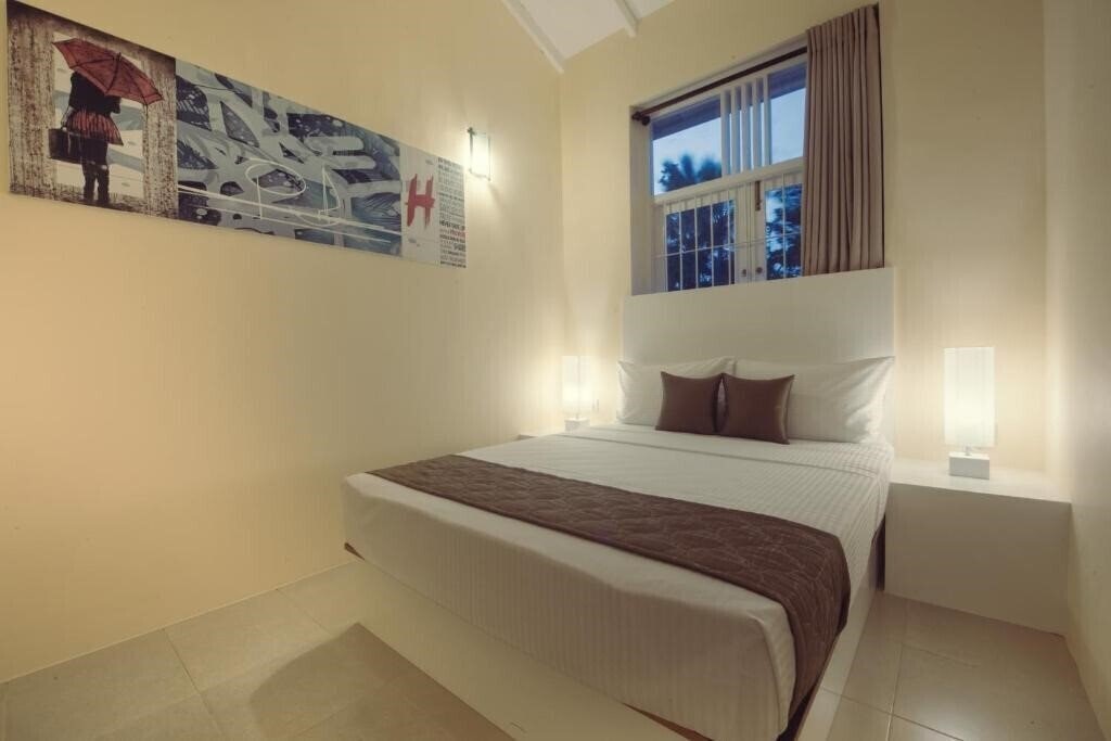 Fotografii Hush Lagoon 30 1*