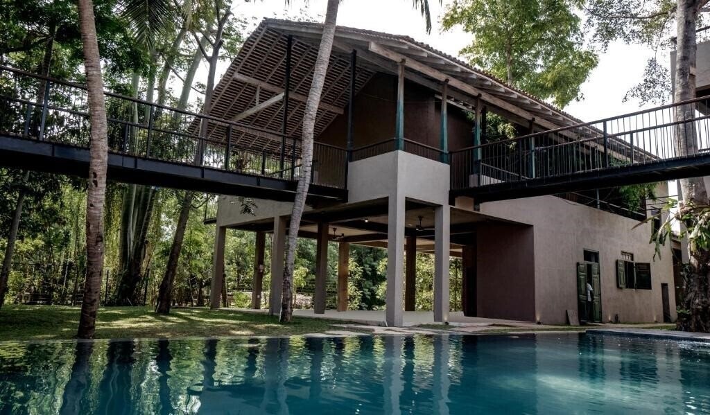 Imaginea Ayur Ayur Resort Negombo 3*