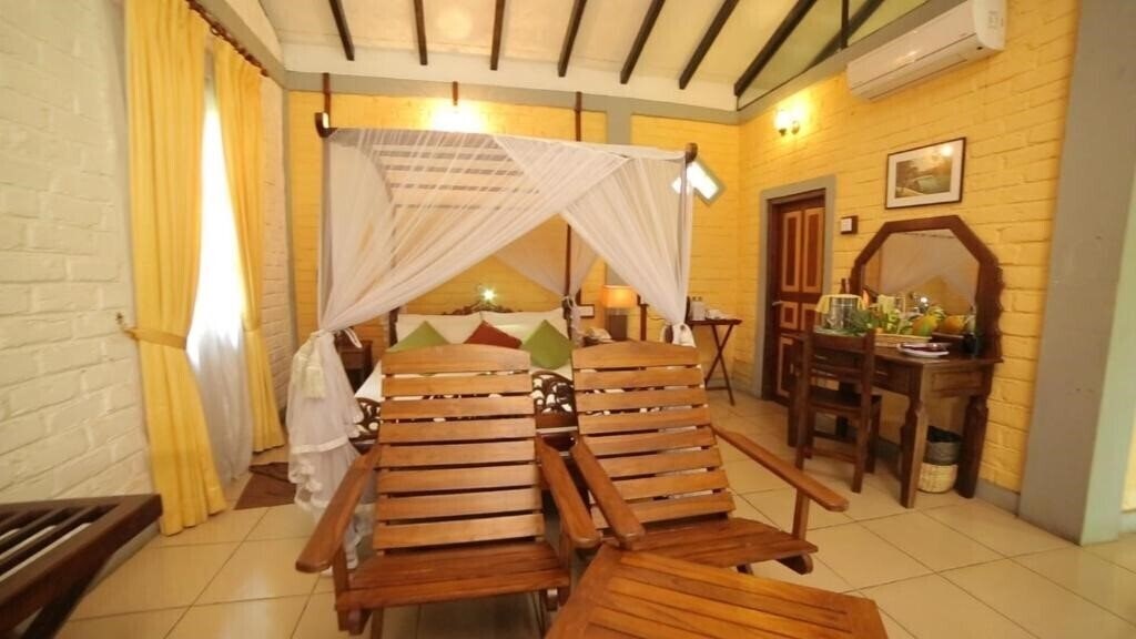 Imaginea Lake Serenity Boutique Hotel 3*