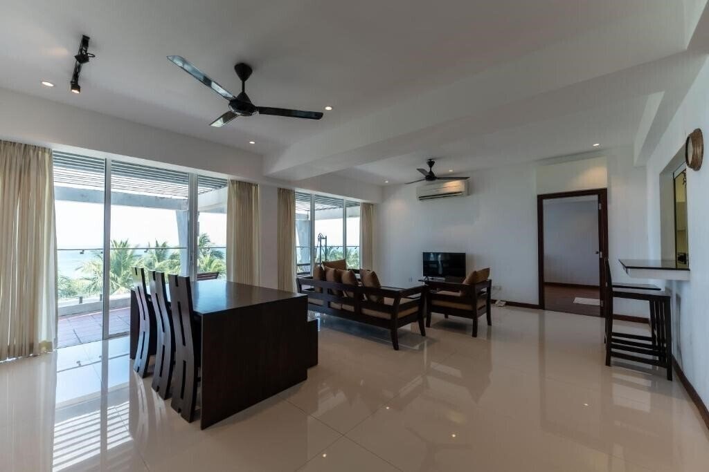 Imaginea Oceanfront Condos Nilaveli Apartment 4*