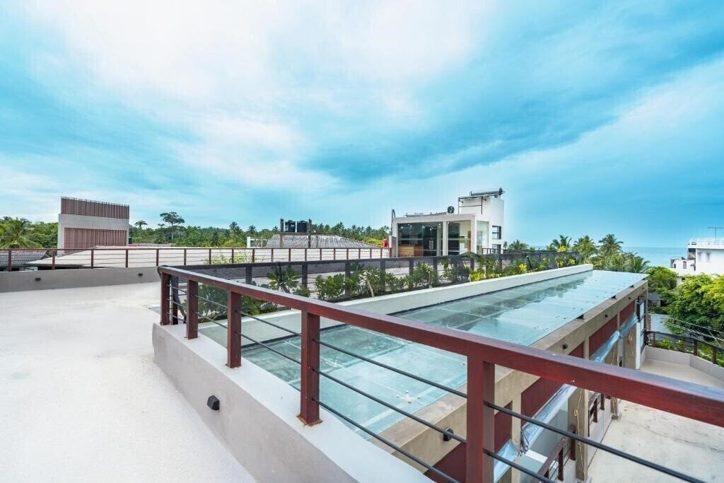 Imaginea Lavendish Beach Resort 2*