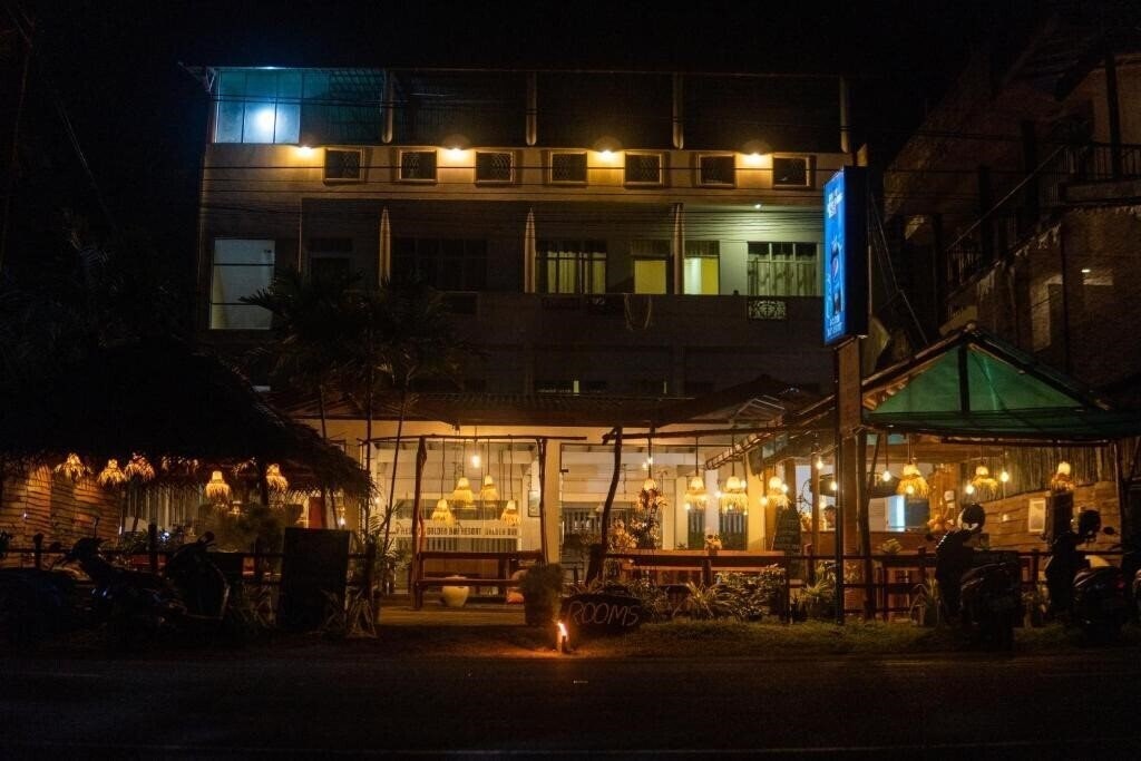 Hotel New Golden Bay Resort 2*