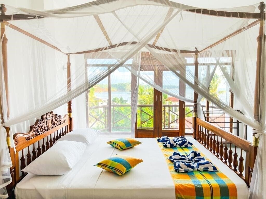 Fotografii Twenty Two Swiss Residence 4*