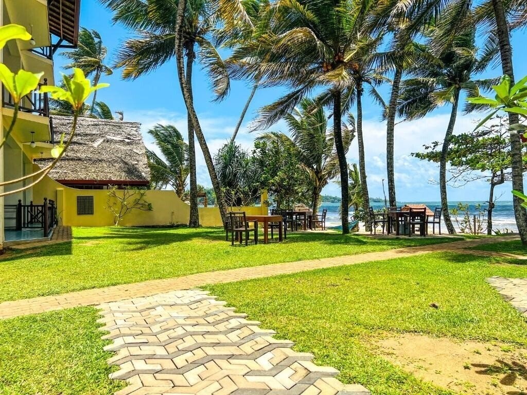 Imaginea Twenty Two Swiss Residence 4*