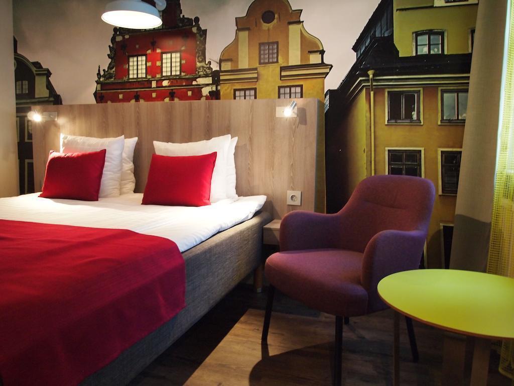 Отель Central Hotel 3*