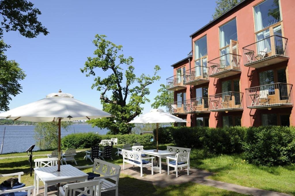 Отель Hotel J 3*