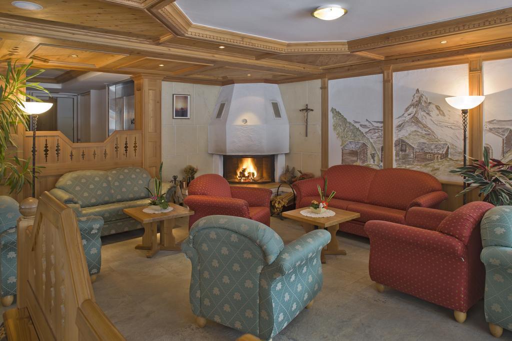 Hotel Matterhornblick 3*