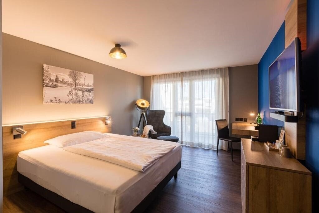 Отель Aarau-West Swiss Quality Hotel 3*