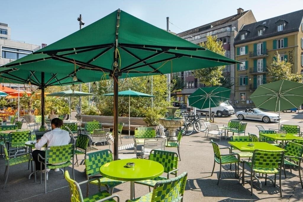 Imaginea 25hours Hotel Zurich Langstrasse 4*