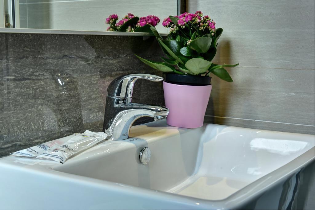 Imaginea Fragrance Hotel - Crystal 2*