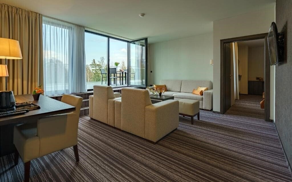 Fotografie Horizont 4*