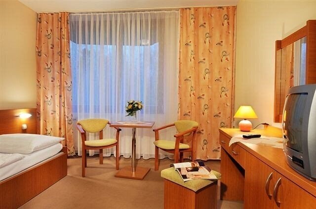 Fotografii Hutnik I 3*