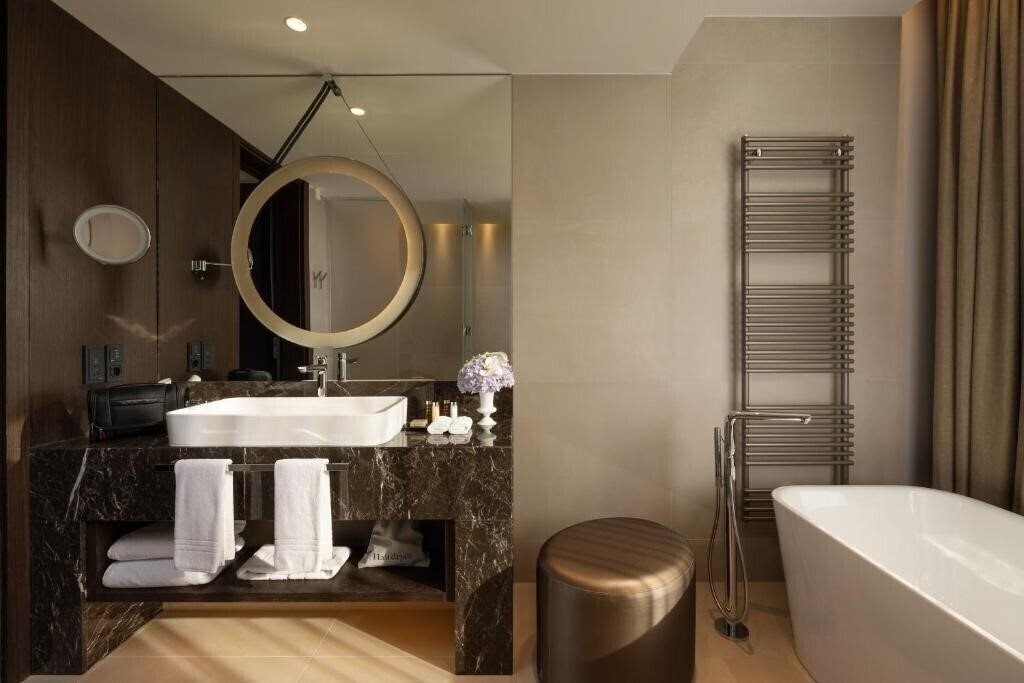 Imaginea Htl Intercontinental 5*