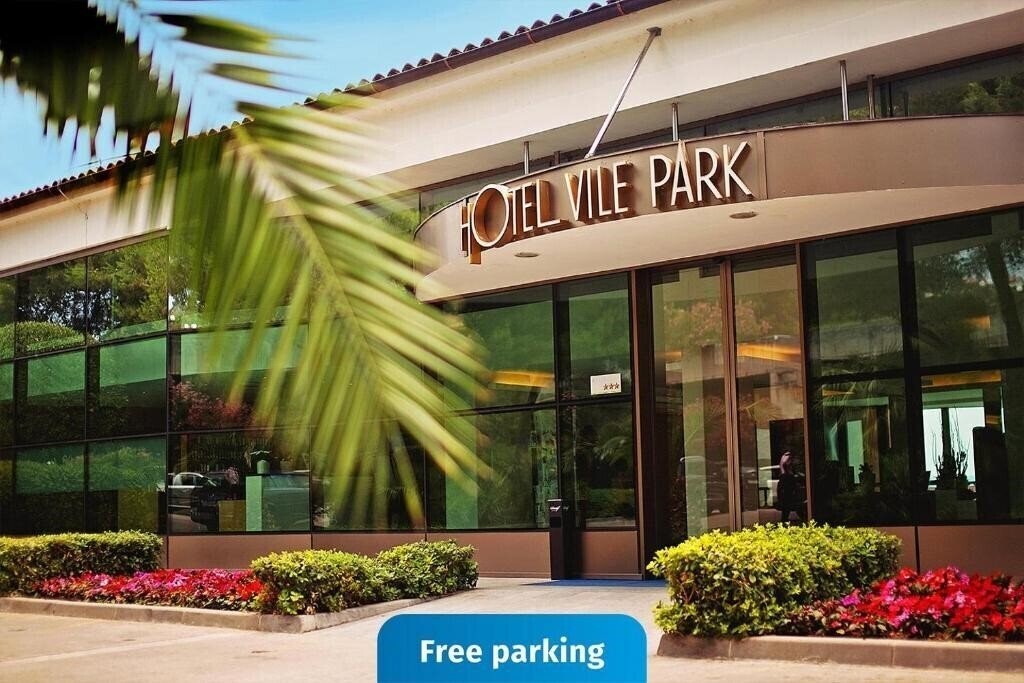 Отель Vile Park 3*