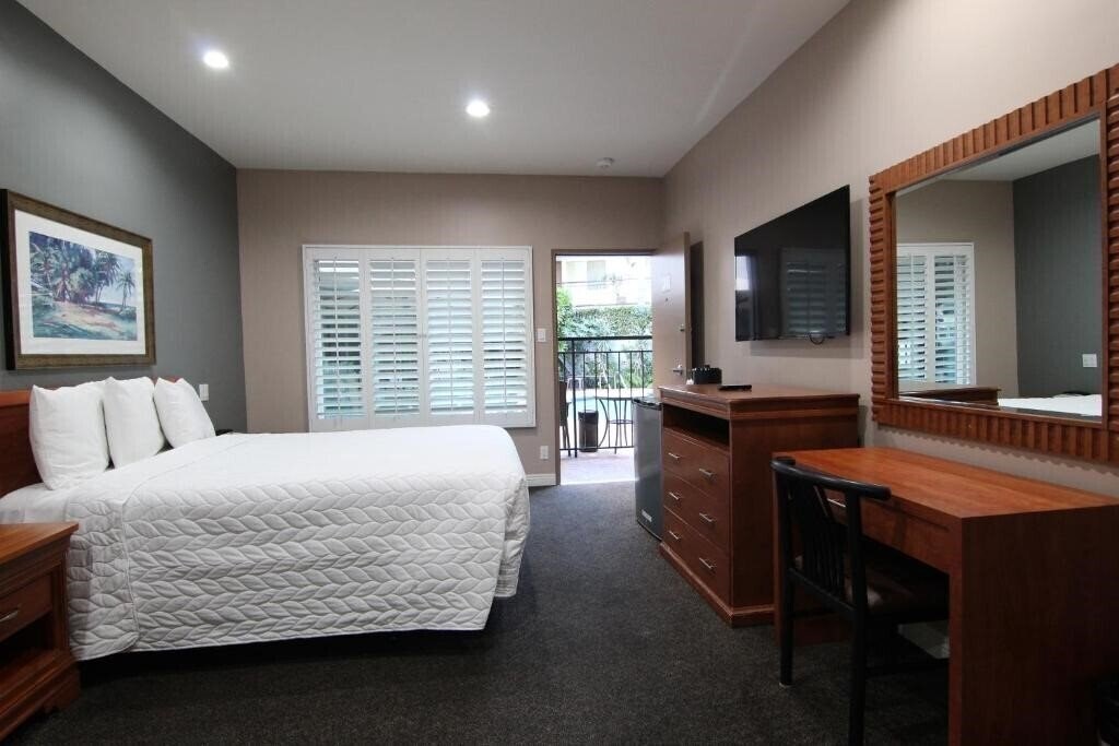 Imaginea Dunes Inn Wilshire 2*