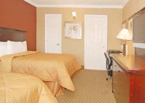 Фотография Comfort Inn Near The Sunset Strip 3*