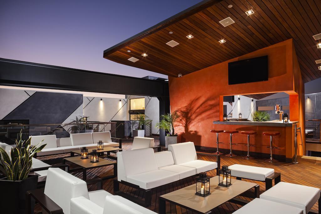 Фото The Moment Hotel 3*