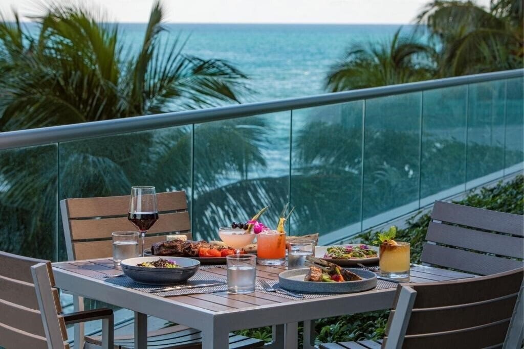 Fotografie The Ritz Carlton Bal Harbour 5*