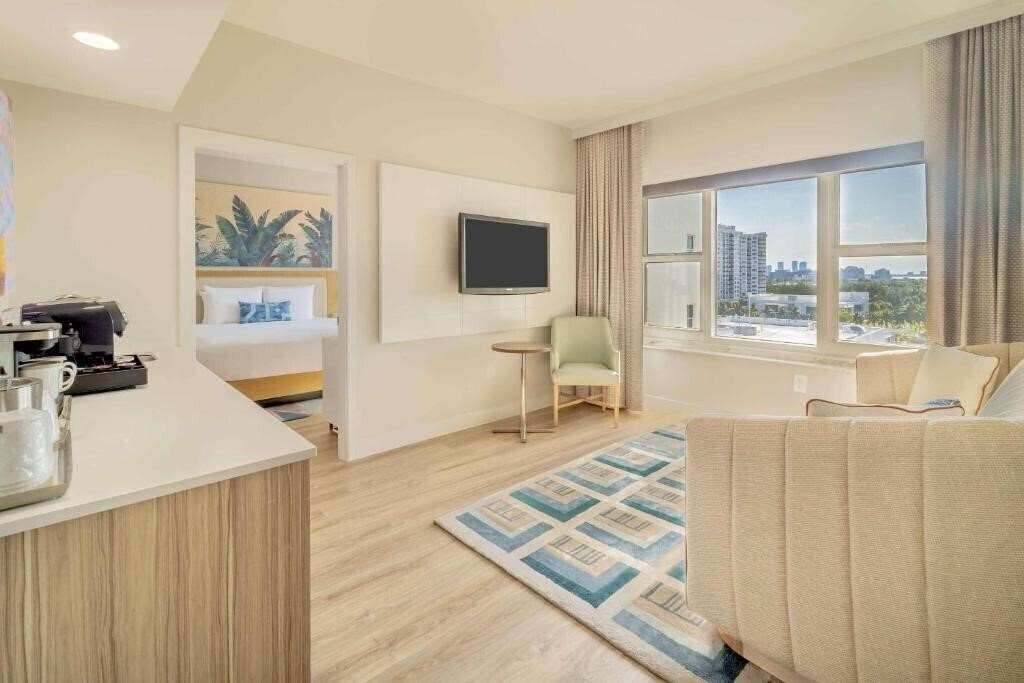 Fotografie Four Points by Sheraton Miami Beach 3*