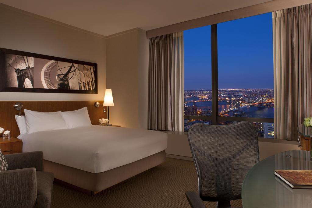 Fotografii Millenium Hilton 4*