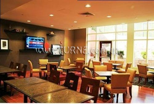 Imaginea Hampton Inn New York Laguardia Airport 2*