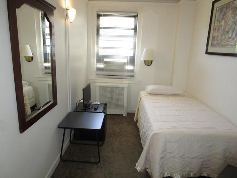 Imaginea Ymca Flushing - Shared Bath - Bano Compartido 1*