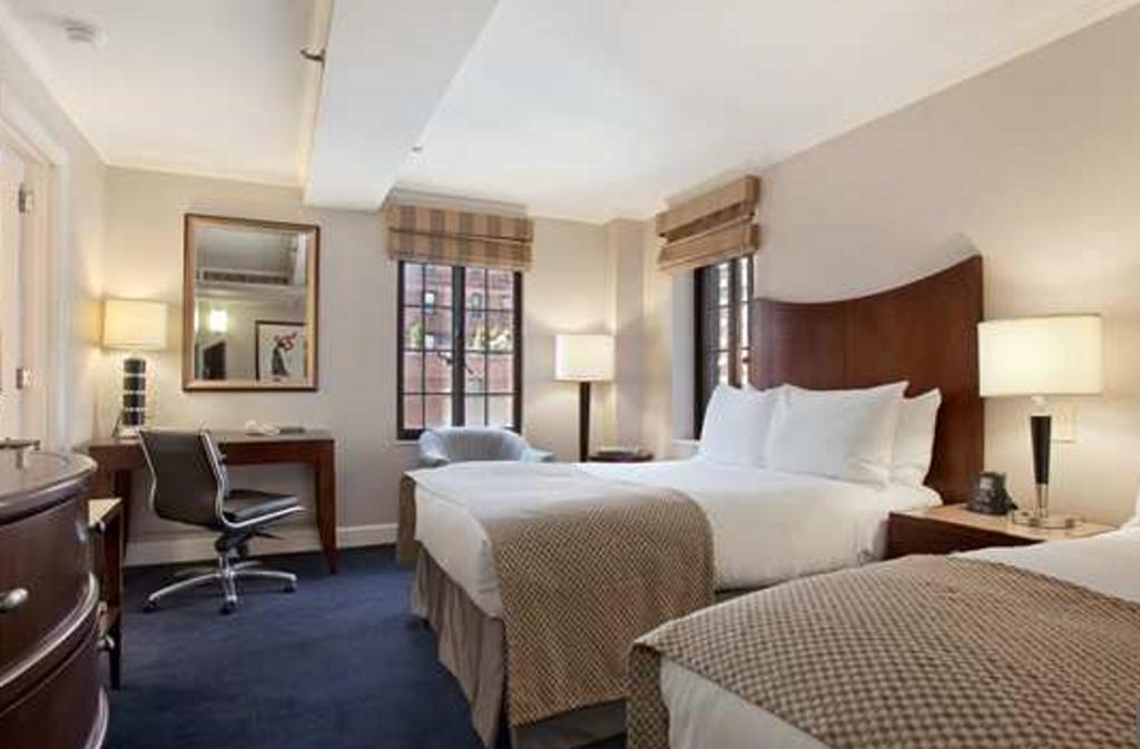 Hotel Hilton Manhattan East 4*