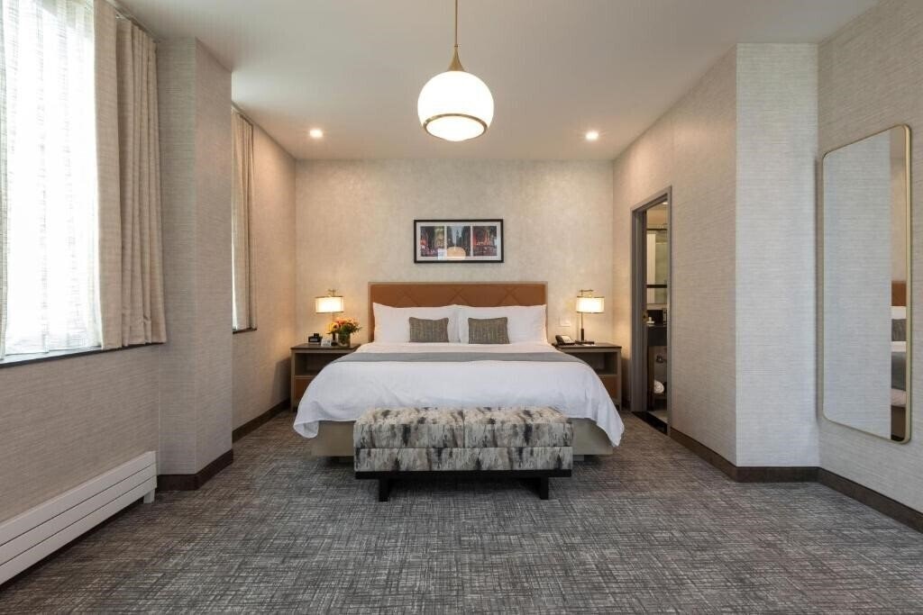 Imaginea Broadway Plaza Hotel 3*