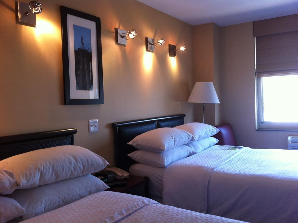 Imaginea Four Points By Sheraton Manhattan Soho Village 3*