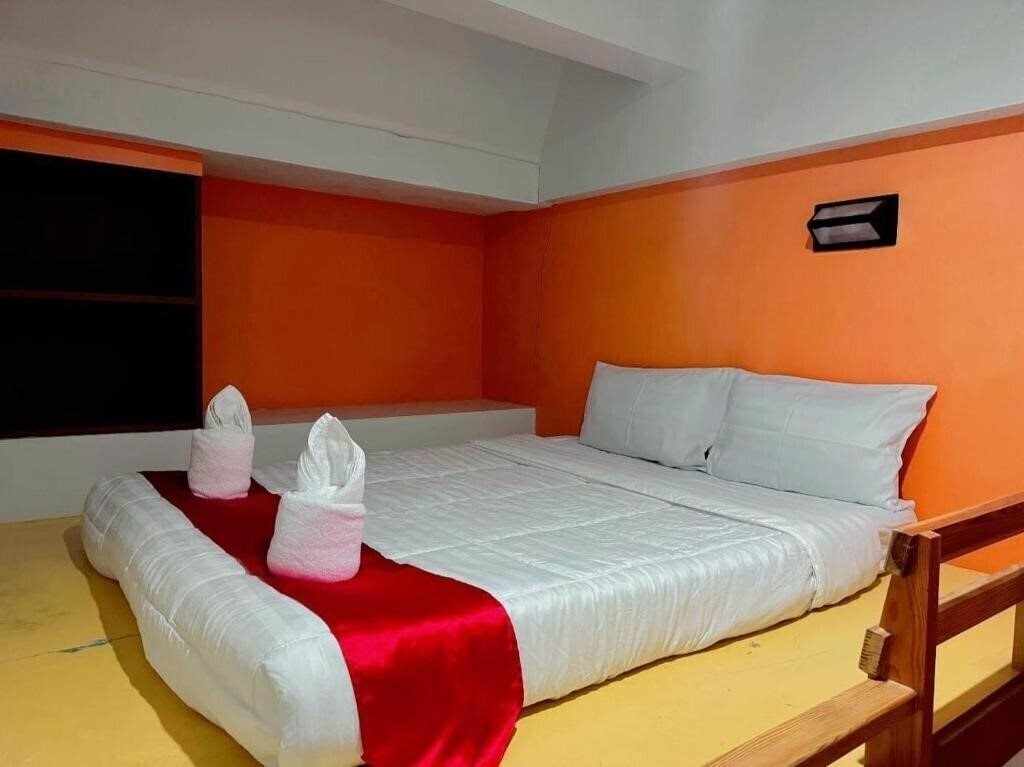 Imaginea First And Frang Hotel 2*