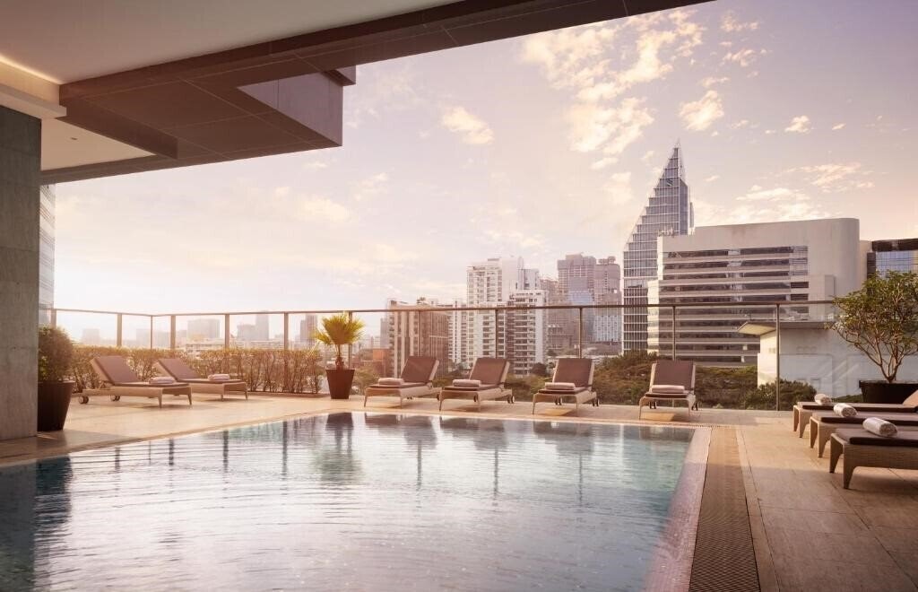 Imaginea Oriental Residence Bangkok 5*