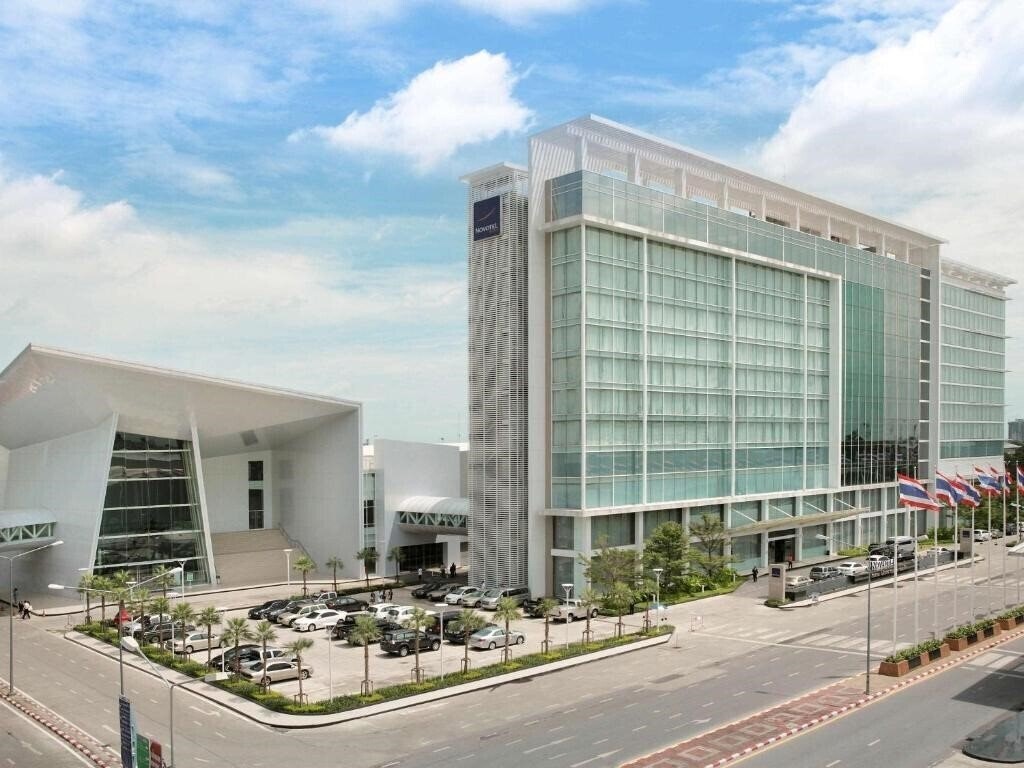 Hotel Novotel Bangkok Impact 4*