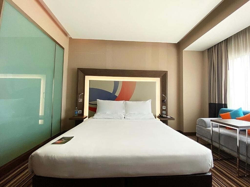 Imaginea Novotel Bangkok Impact 4*