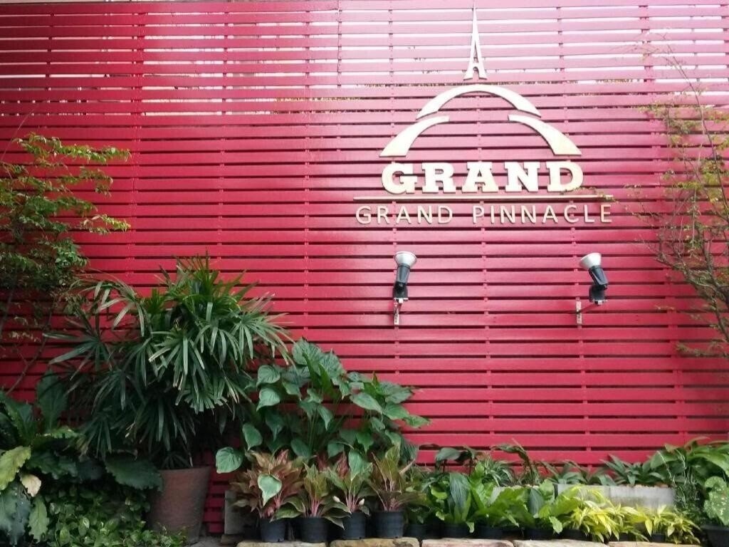 Hotel Grand Pinnacle Suvarnabhumi 2*