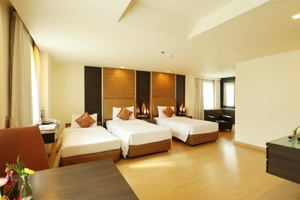 Fotografii Aspen Suites 4*