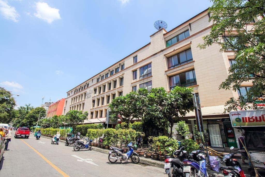 Отель Boonsiri Place 3*
