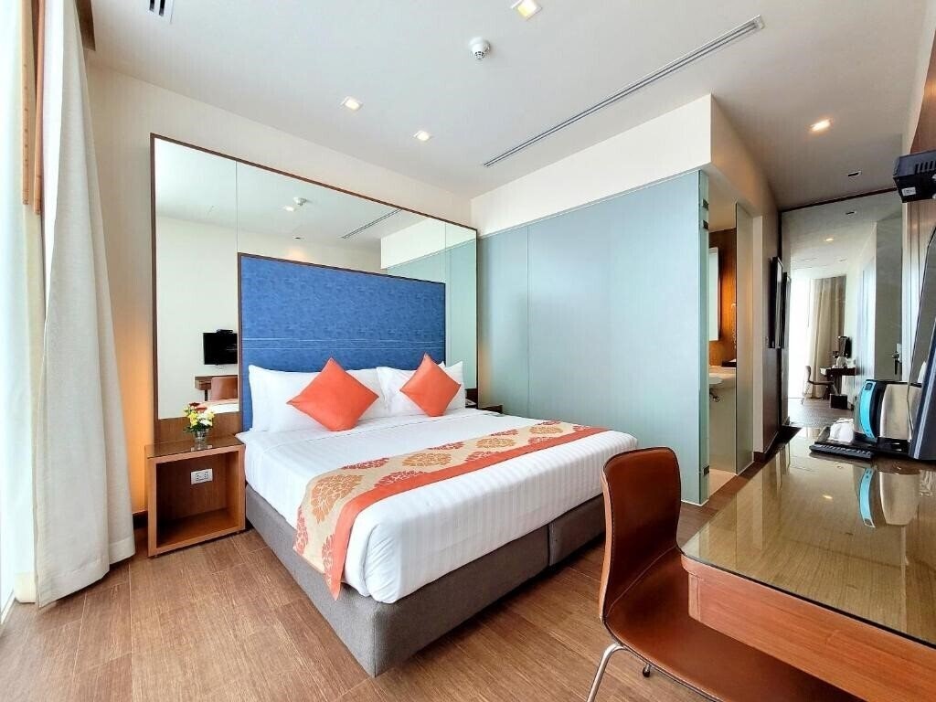 Imaginea On8 Sukhumvit Nana 3*