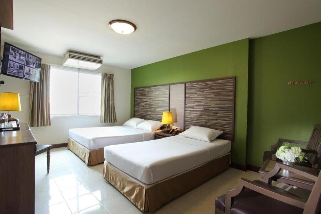 Изображение Rambuttri Village Inn & Plaza 2*