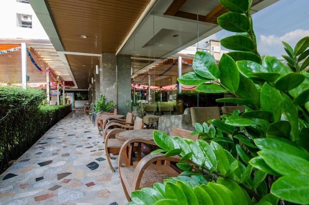 Imaginea Tara Garden Bangkok 3*