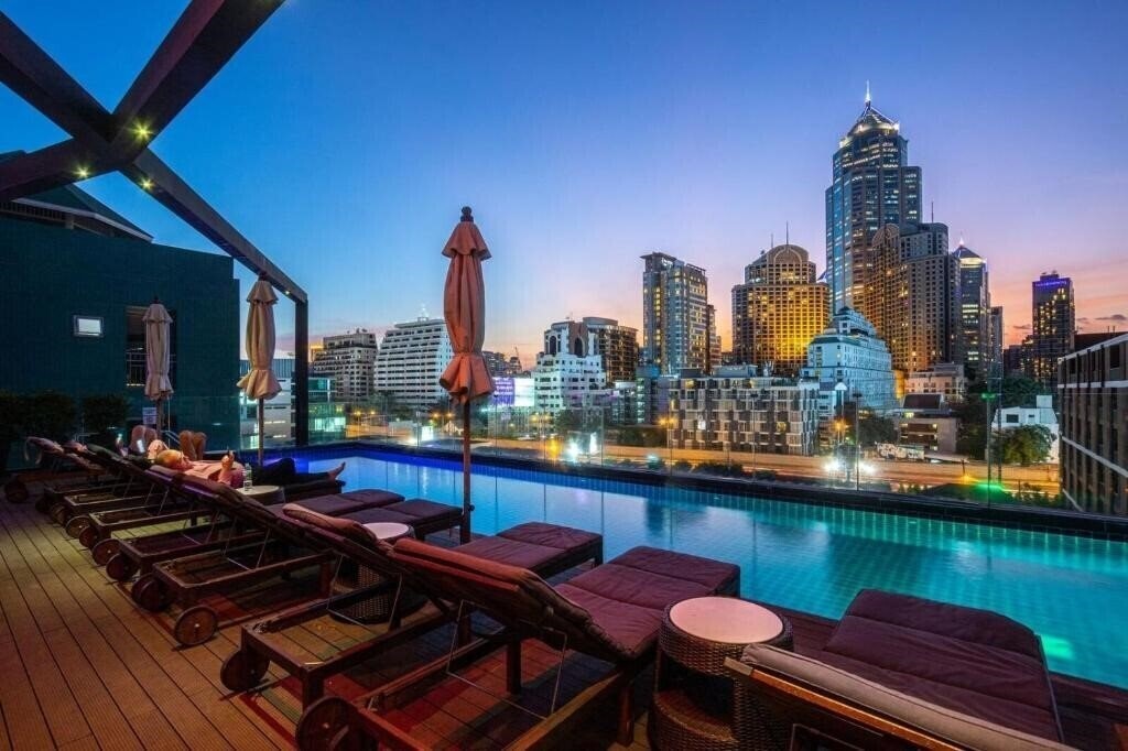 Отель Hotel Icon Bangkok 4*