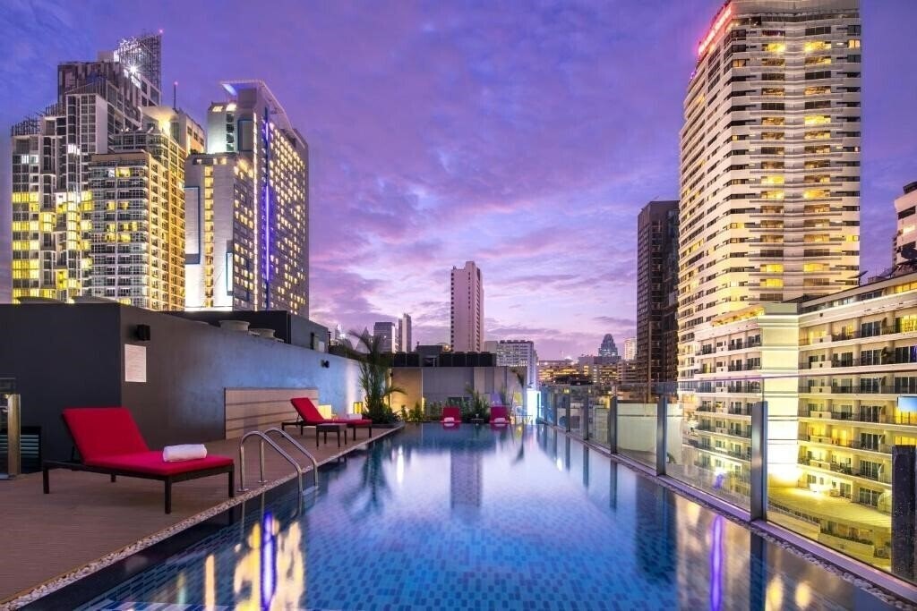 Hotel Travelodge Sukhumvit 11 3*