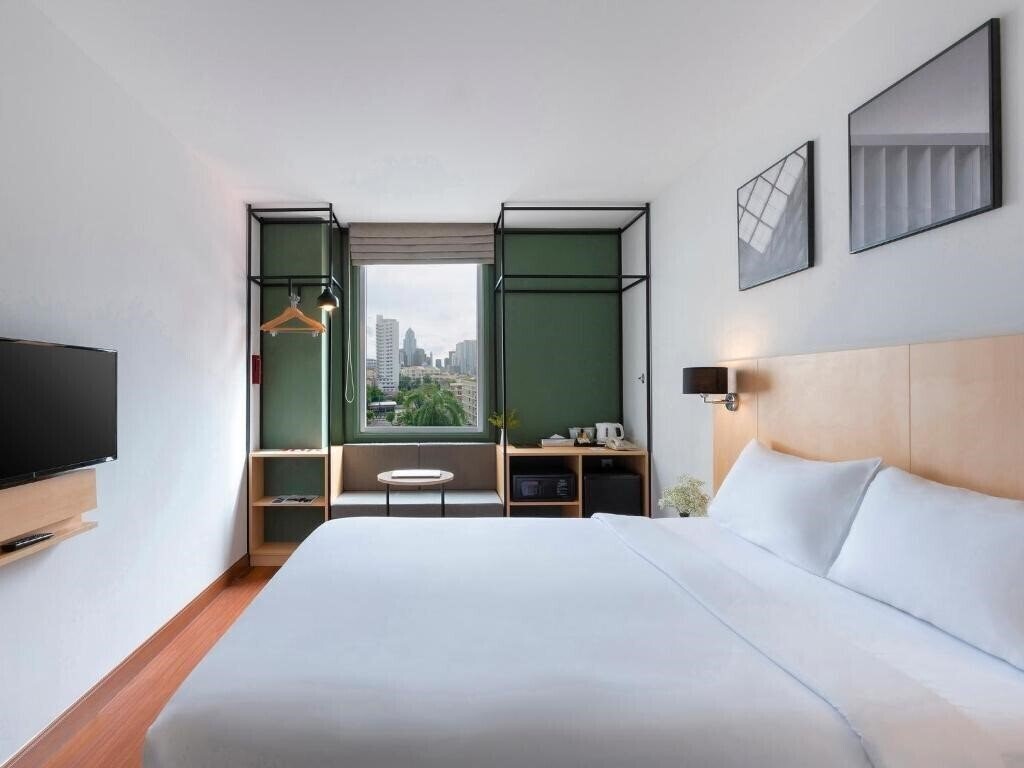 Imaginea Ibis Sukhumvit Soi 4 3*