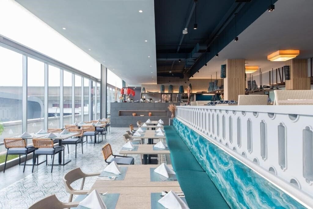 Imaginea Centra By Centara Government Complex Hotel & Convention Centre Chaeng Watthana 3*