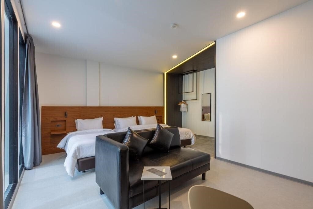 Fotografie Reno Hotel Bangkok Southwind Crew 4*