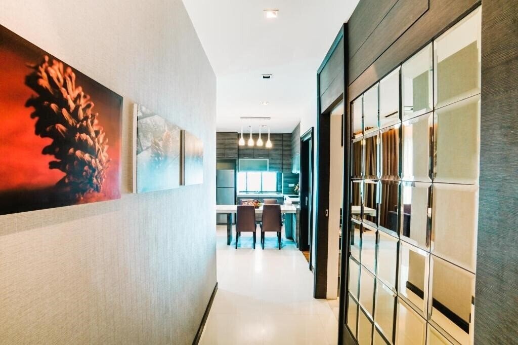Imaginea The Vertical Suite Hotel 4*