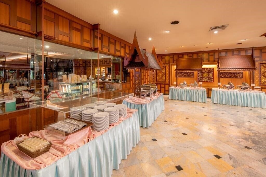 Imaginea Alexander Hotel 3*