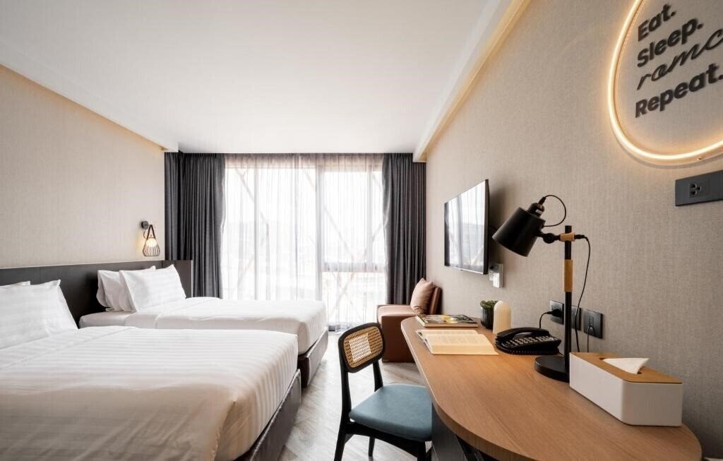 Imaginea Seekers Finders Rama Iv Hotel 3*