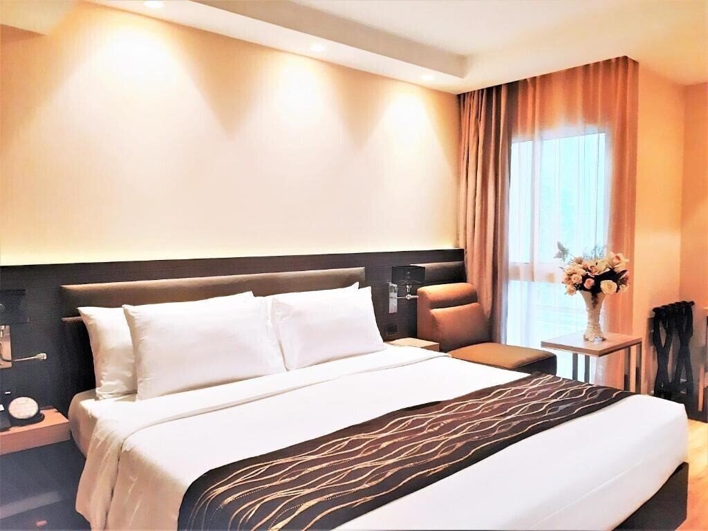 Фотография Amora NeoLuxe Hotel 4*