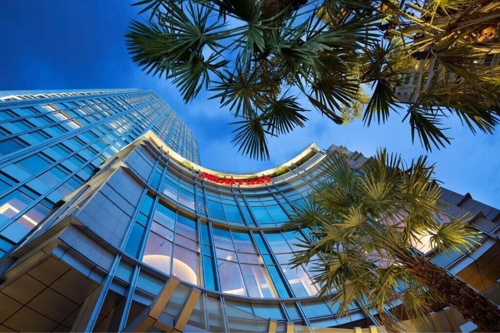Hotel Bangkok Marriott Sukhumvit 5*